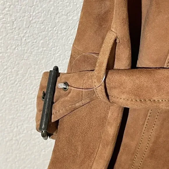 Sold  - Picture 3 of 9